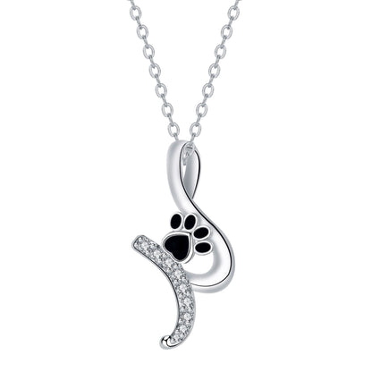 Collier avec pendentif en forme de patte d'animal