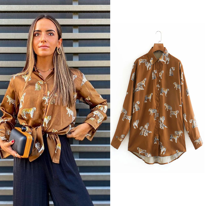 Didi Animal Print Blouse | Una elegante blusa de satén para mujer