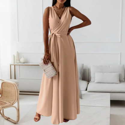 Elegante maxi vestido de mujer con escote en pico