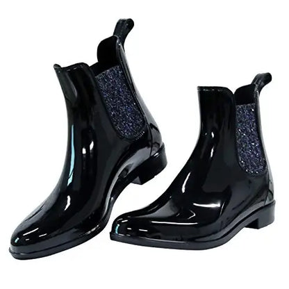 Elegantes botas de agua brillantes