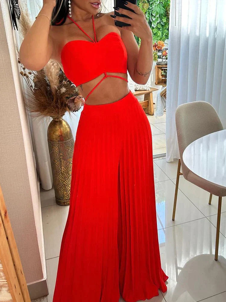 Laarnie - Seductor crop top rojo y pantalones de pata ancha plisados