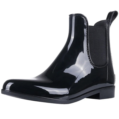 Elegantes botas de agua brillantes