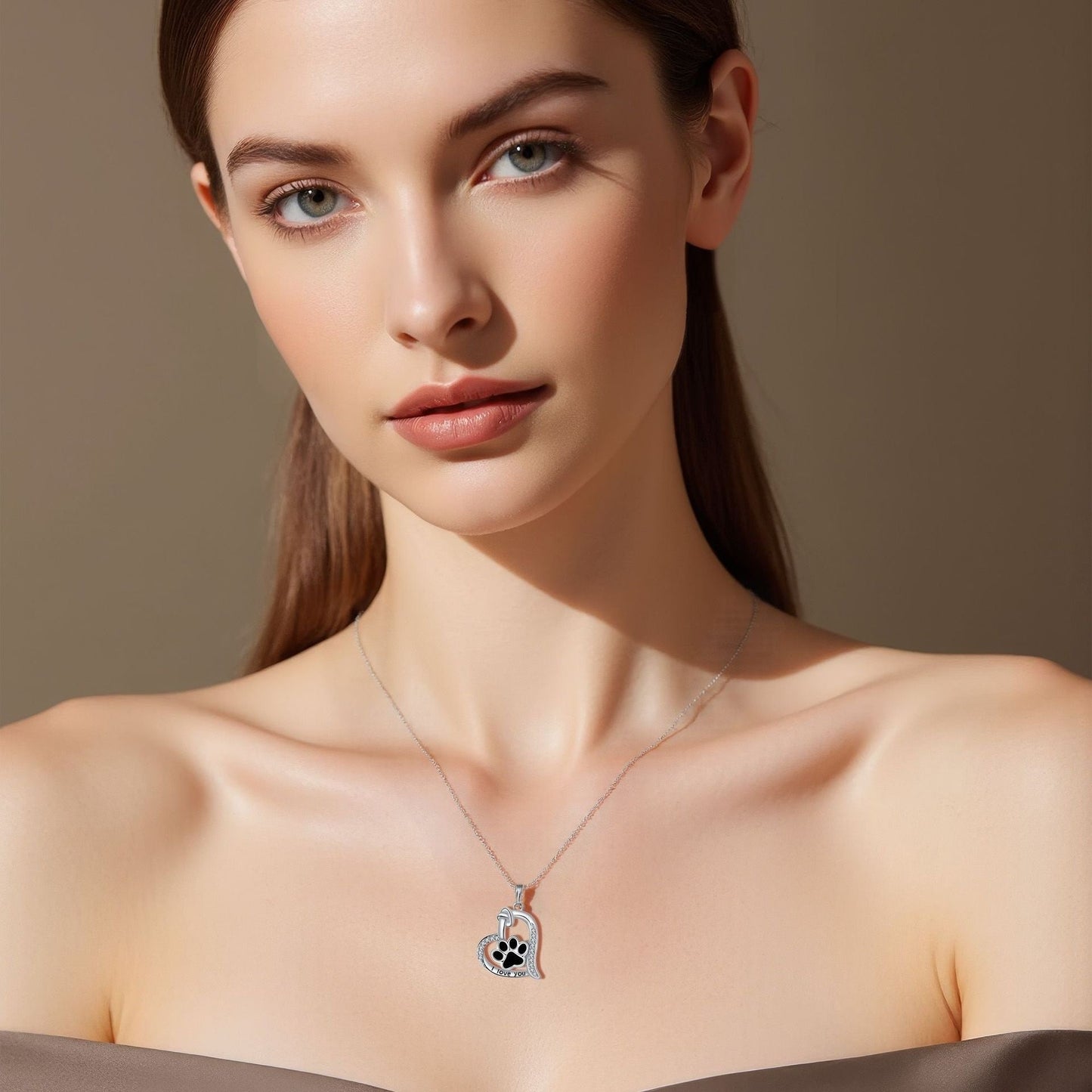 Collier avec empreinte de patte de chien en forme de cœur et zircone