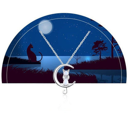 Collier croissant de lune et chat