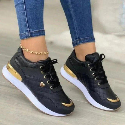 Nelle Sneakers | Elegantes zapatillas de mujer con detalles dorados